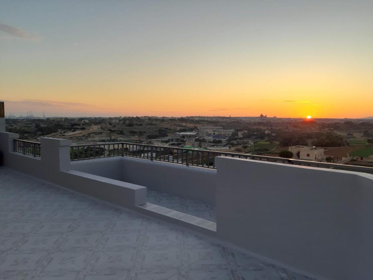 Appartamento Penthouse 2 Marsaskala Esterno foto
